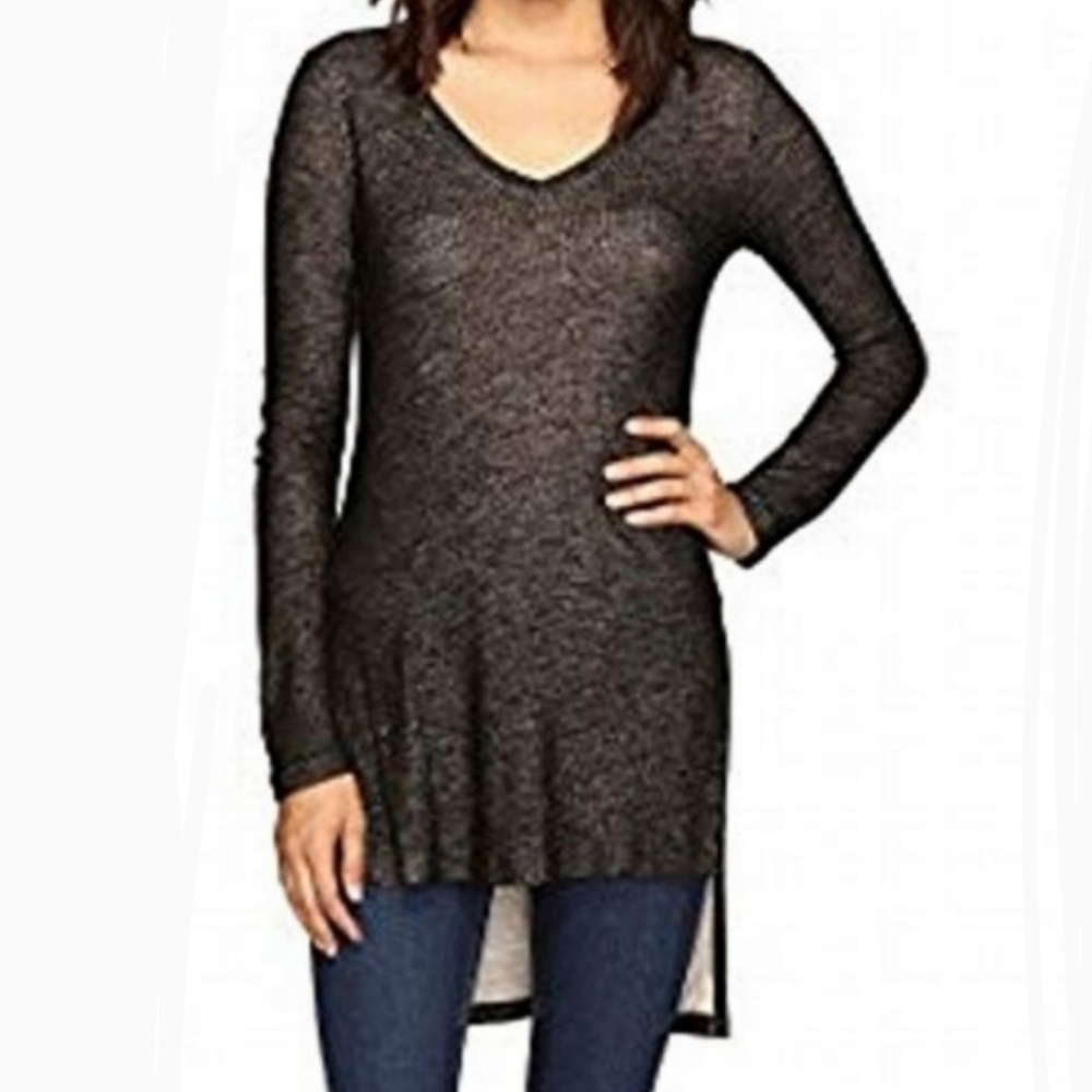Splendid Top Merino Wool Blend Knit V-Neck Long Sleeves High Low Hem Black M NWT